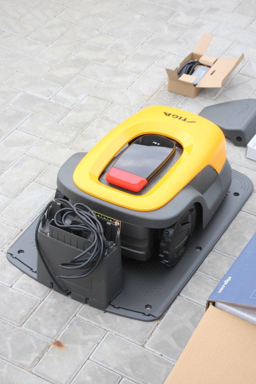 Stiga A 10v Electric Robotic Mower (GPS system) New