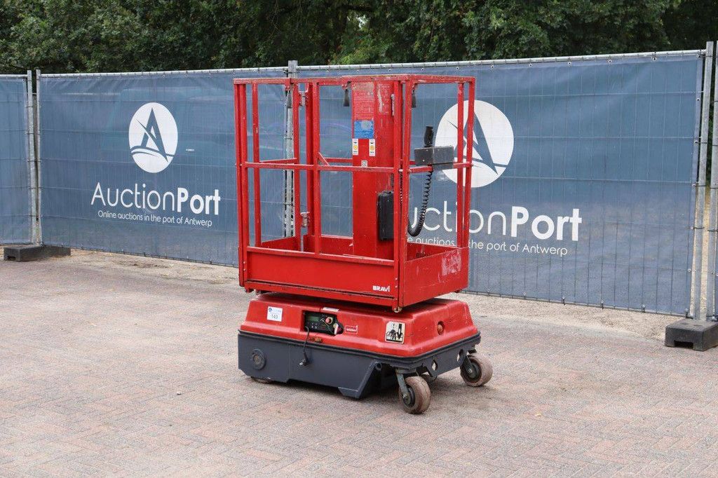 Bravi Lui Mini Electric Mast Lift