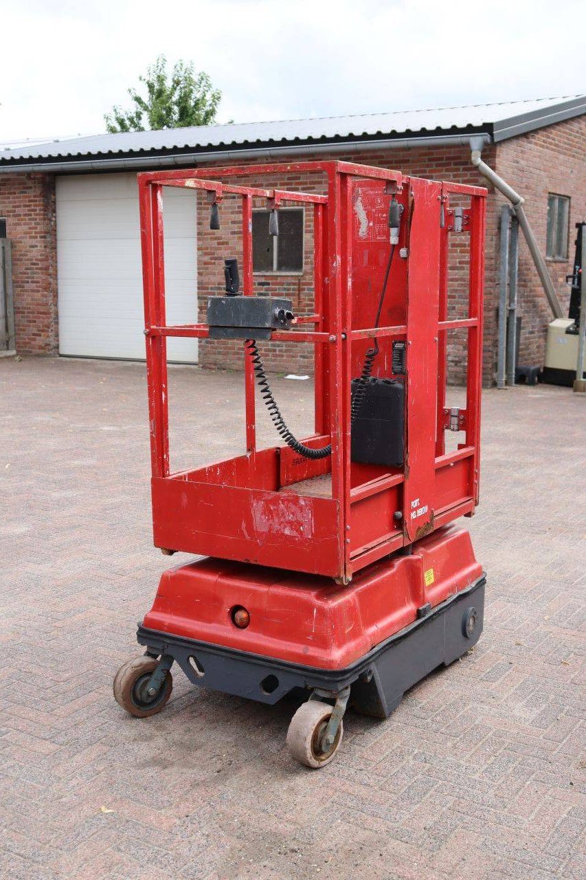 Bravi Lui Mini Electric Mast Lift