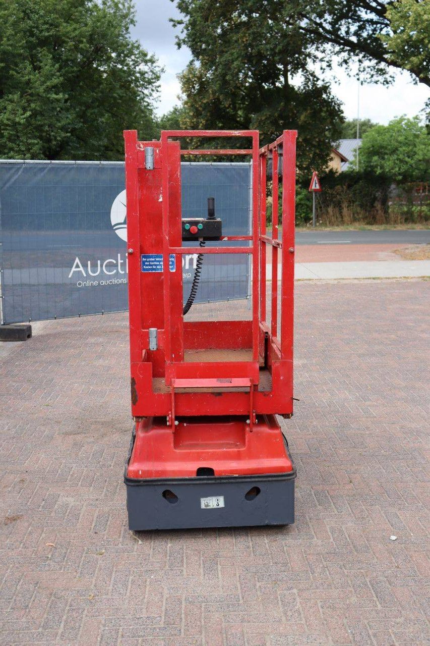 Bravi Lui Mini Electric Mast Lift