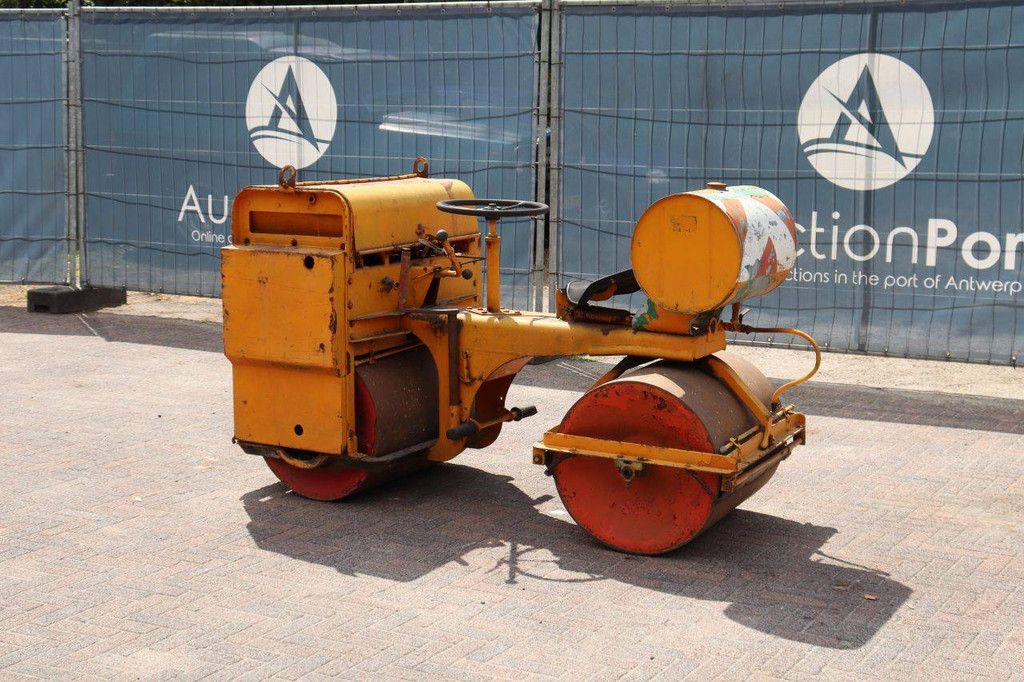 Tandem vibratory roller Wilhelm 75/85 Diesel 1961