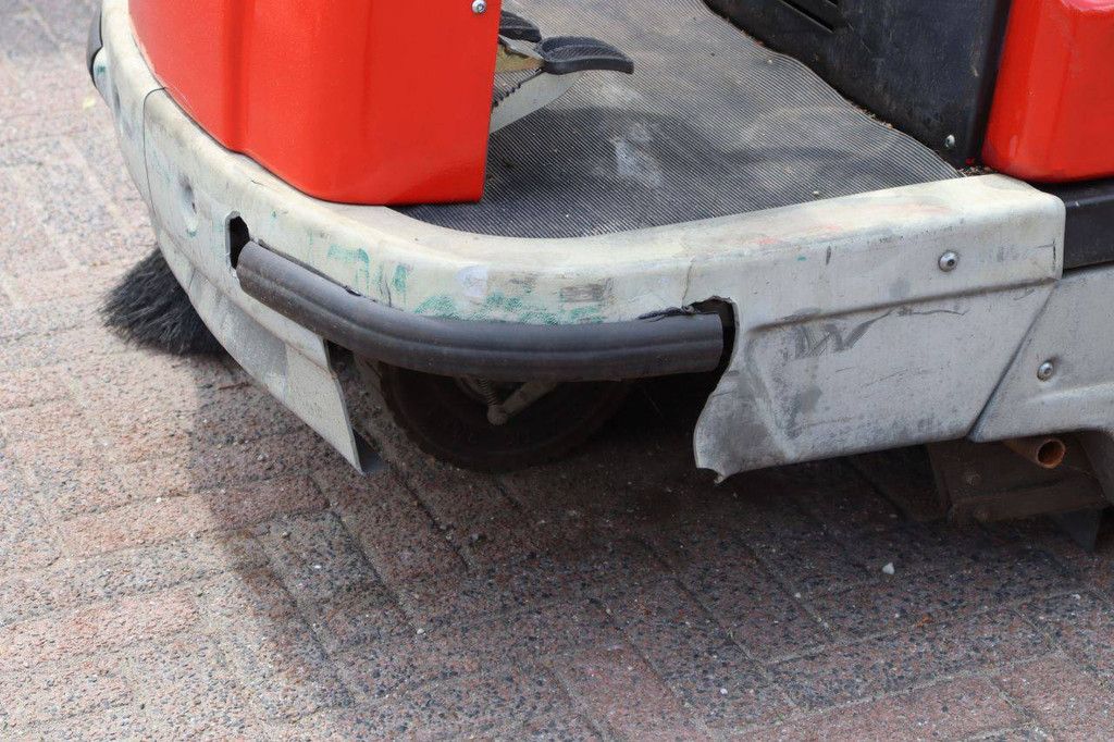 Sweeper Teknova TK1000S Petrol 5.5hp 2001