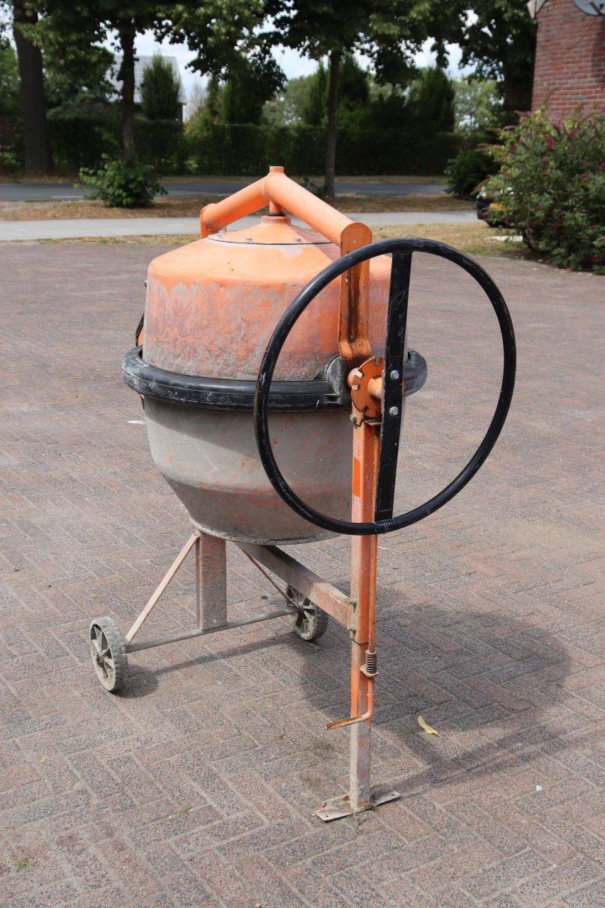 Altrad V16/B165 Electric Concrete Mixer 2015