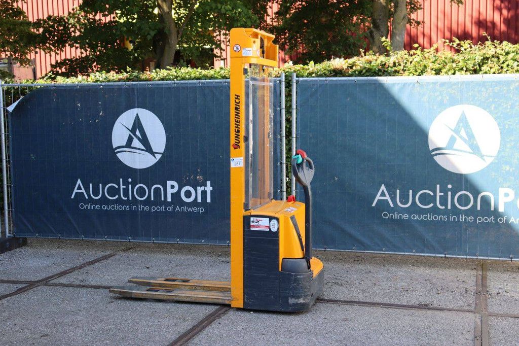 Stacker Jungheinrich EJC 110 Electric 1600kg 3.0m 2008