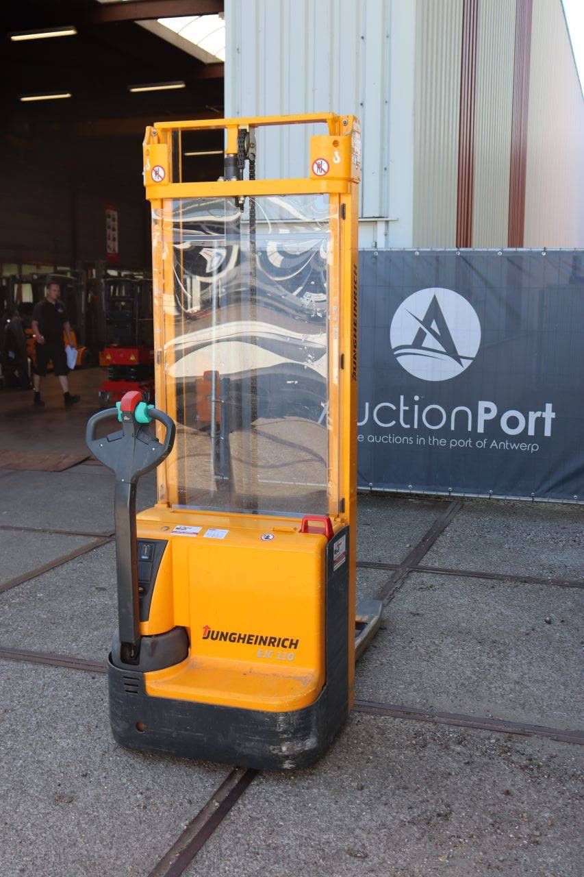 Stacker Jungheinrich EJC 110 Electric 1600kg 3.0m 2008