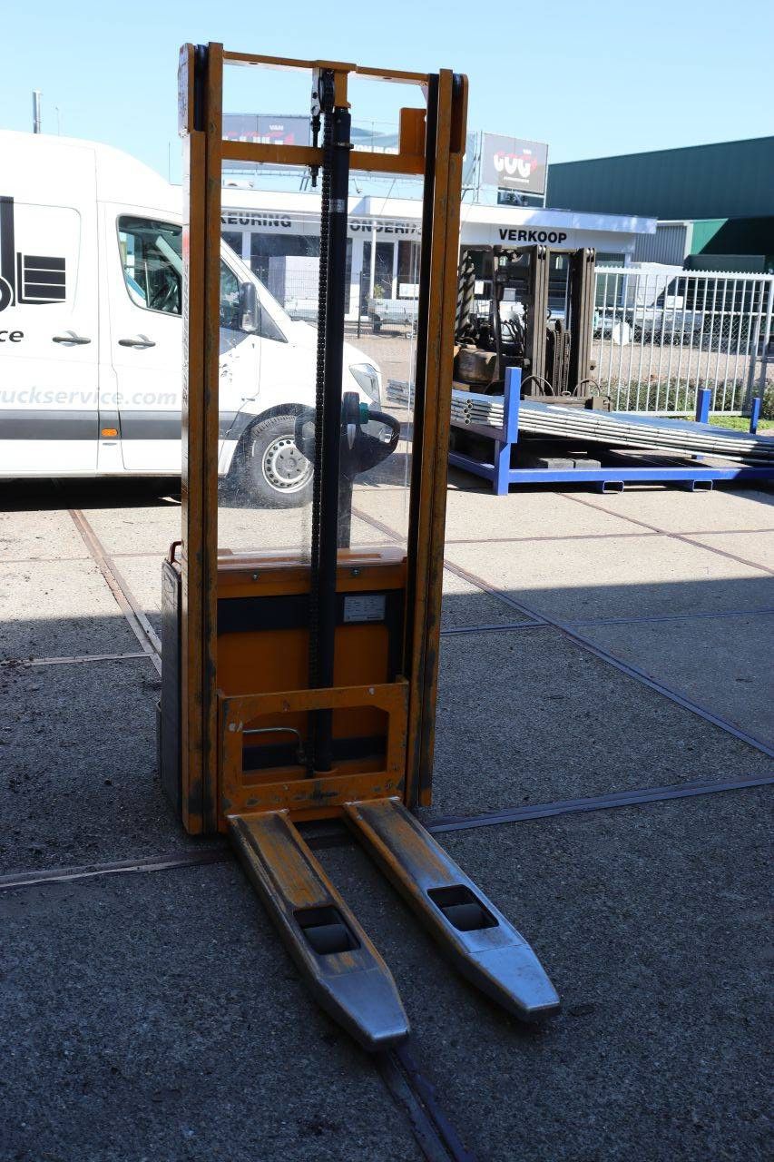 Stacker Jungheinrich EJC 110 Electric 1600kg 3.0m 2008