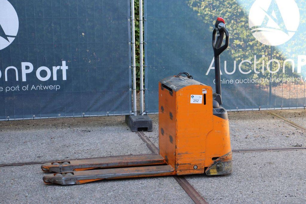 Pallet truck Still EGU 20 Electric 2000kg 2001