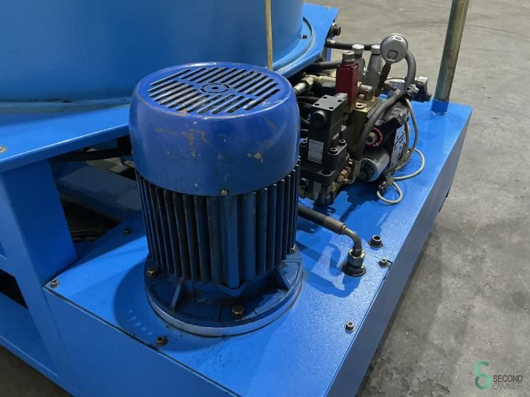 Briquetting presses POR A 100 N 1997