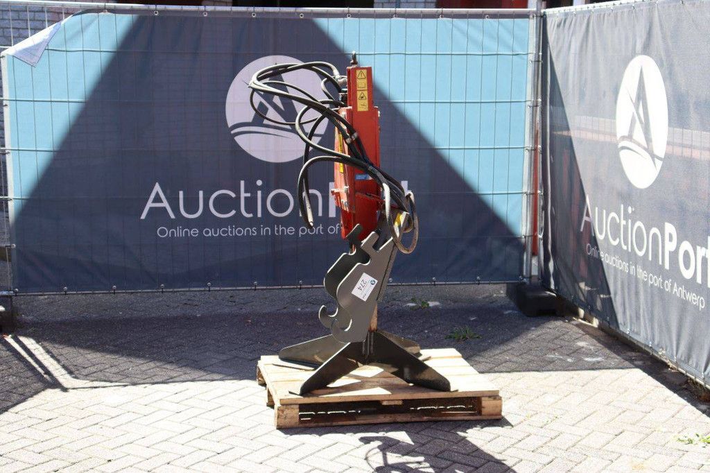 Demolition hammer Rabaud 703390 2014