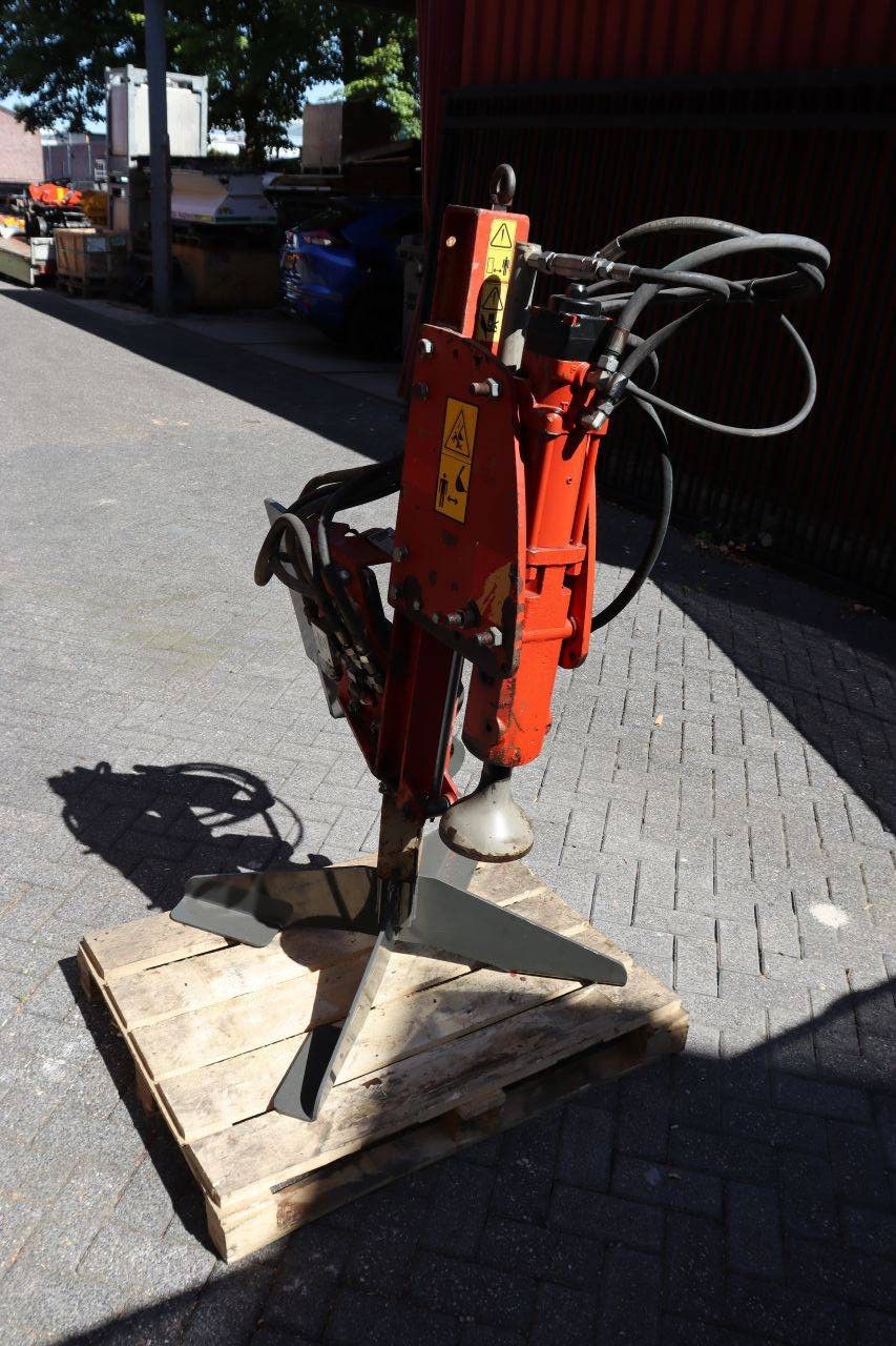 Demolition hammer Rabaud 703390 2014