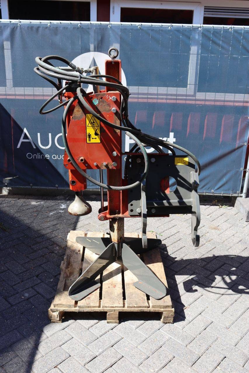 Demolition hammer Rabaud 703390 2014