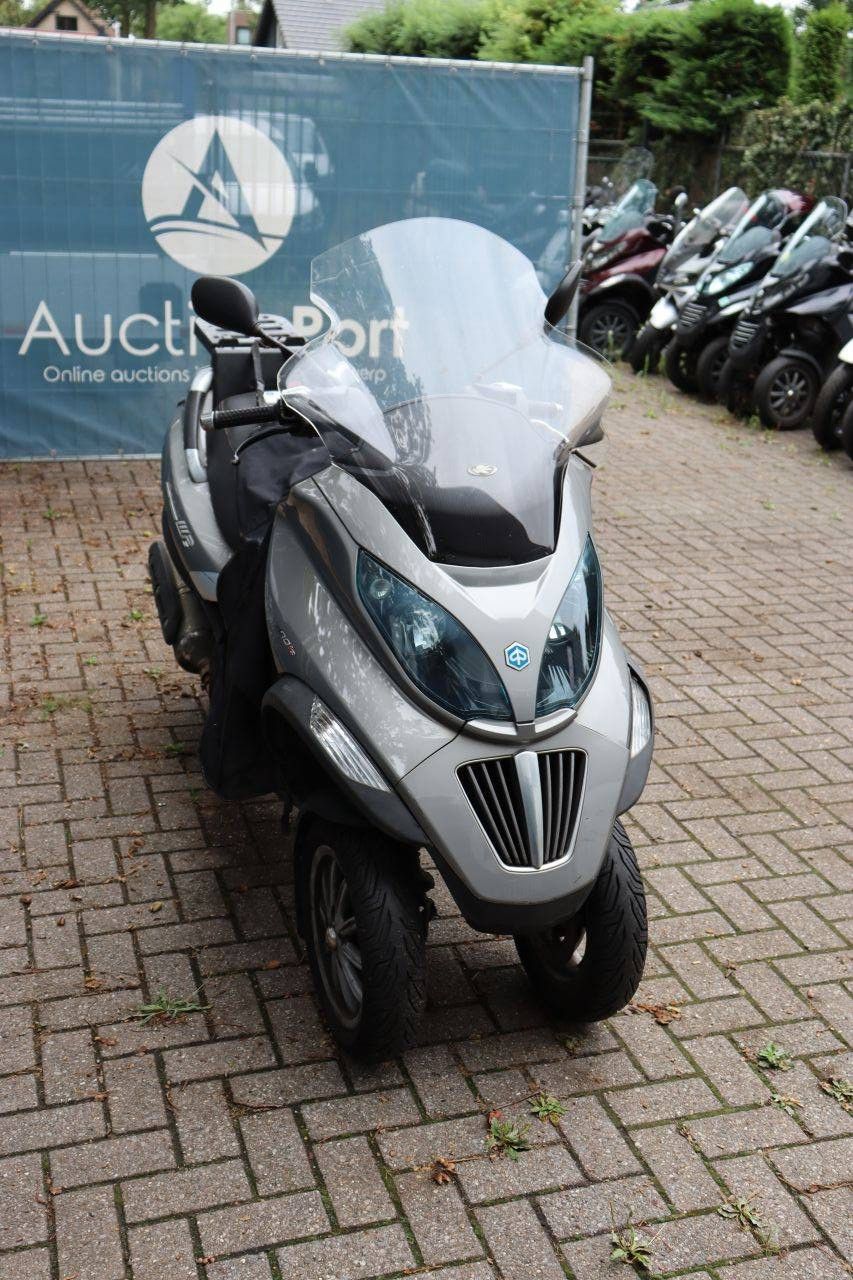 Piaggio MP3 Petrol Scooter