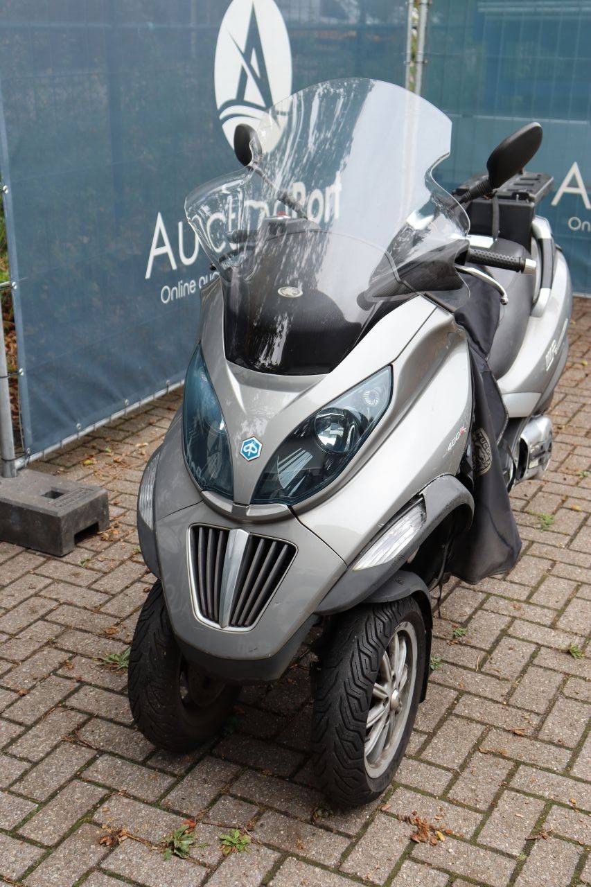 Piaggio MP3 Petrol Scooter