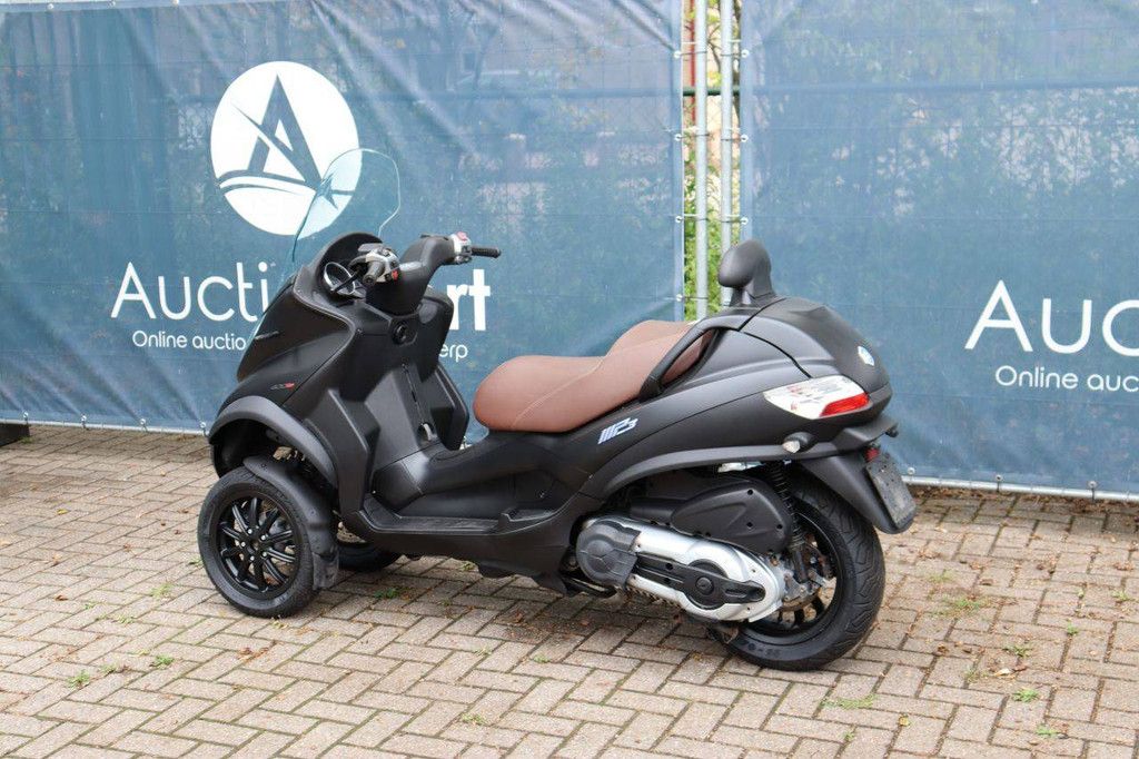 Scooter Piaggio MP3 400 LT i.e. Petrol 2011