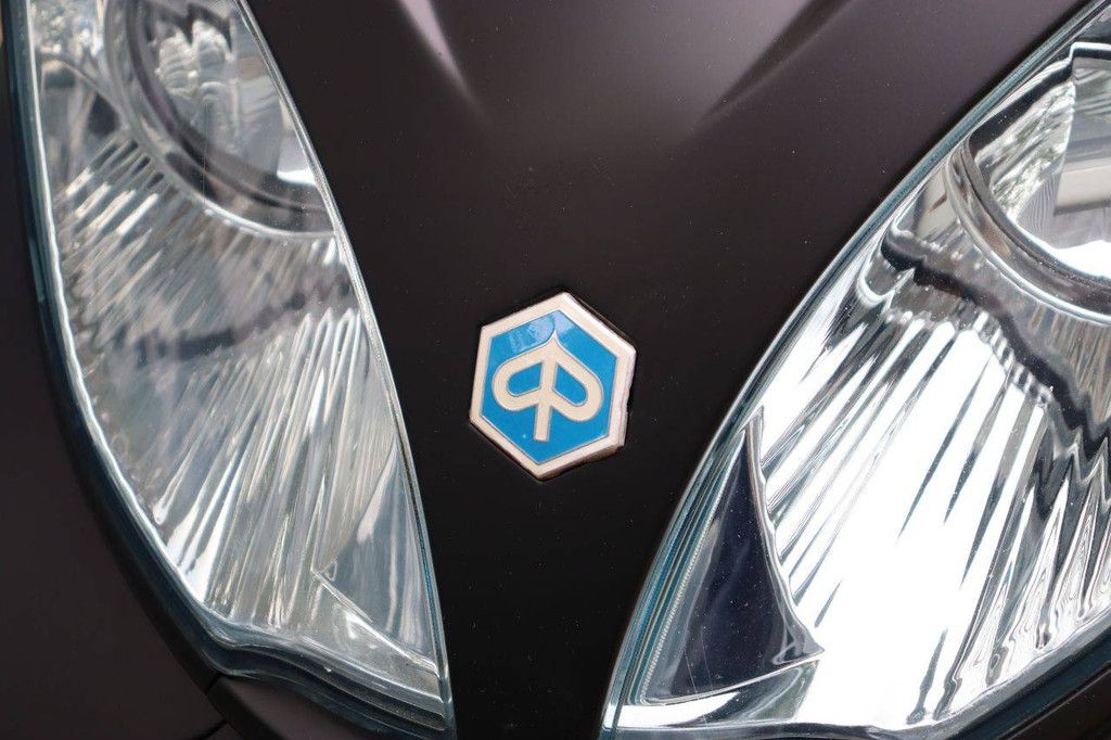 Scooter Piaggio MP3 400 LT i.e. Petrol 2011