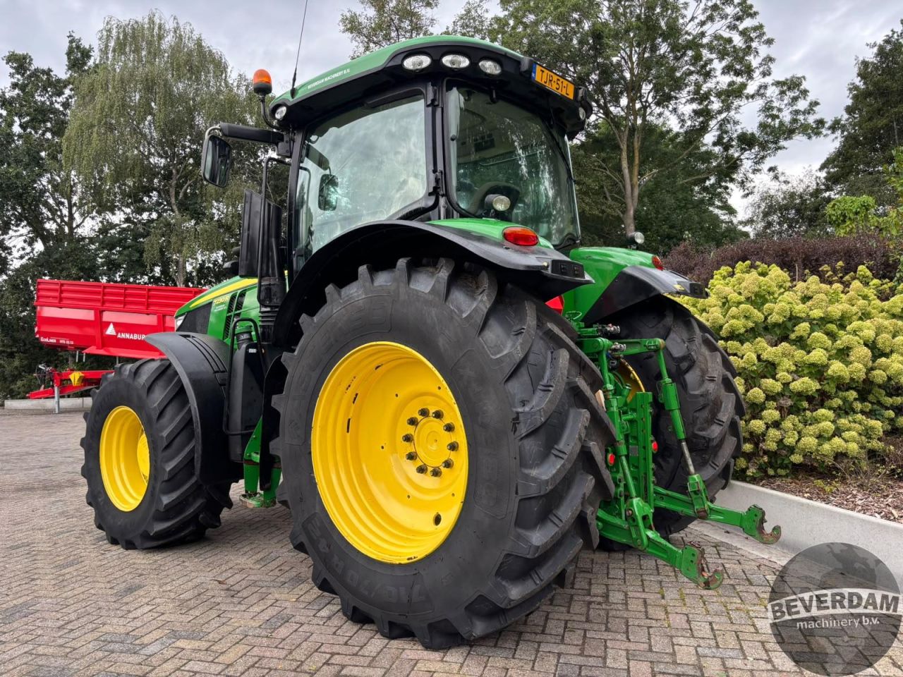 John Deere 7230R