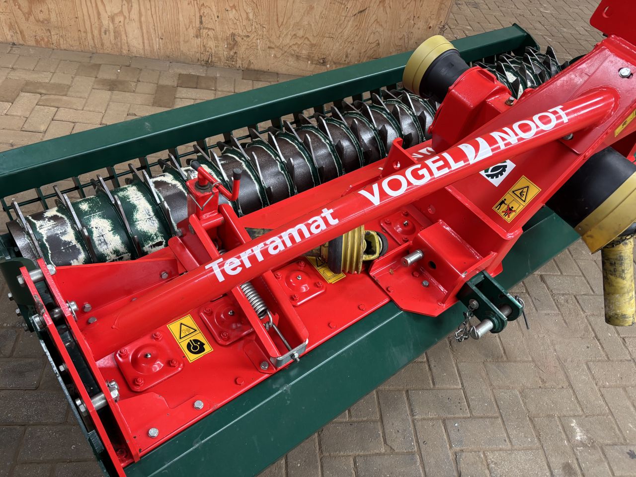 Prachtige vogel en noot rotorkopeg Terramat TM 300
