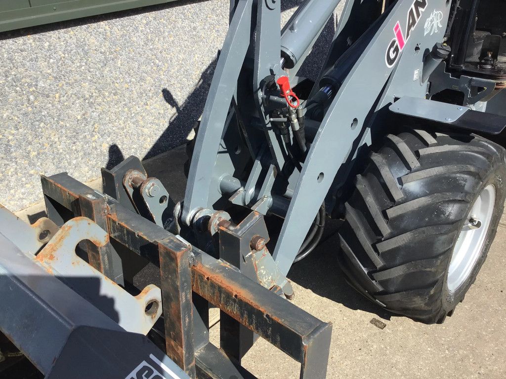 Giant D337T