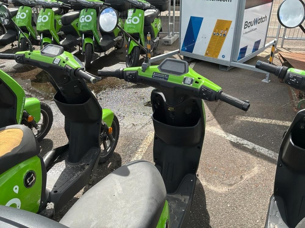 Super SOCO CUx electric fixer upper scooters (10x)