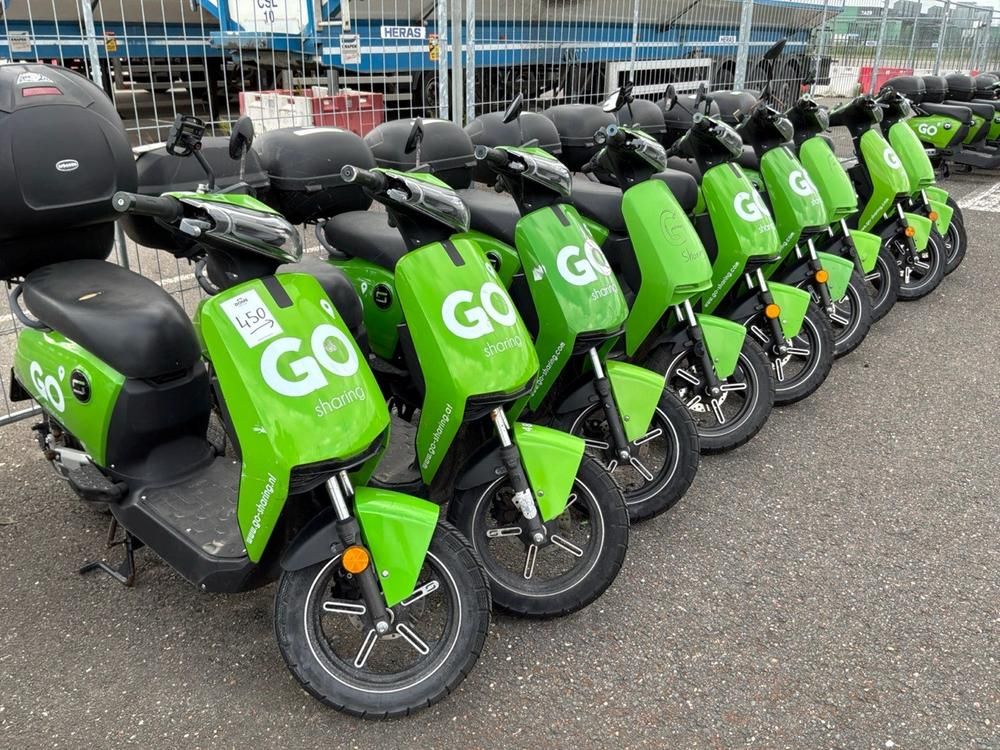 Super SOCO CUx electric fixer upper scooters (10x)