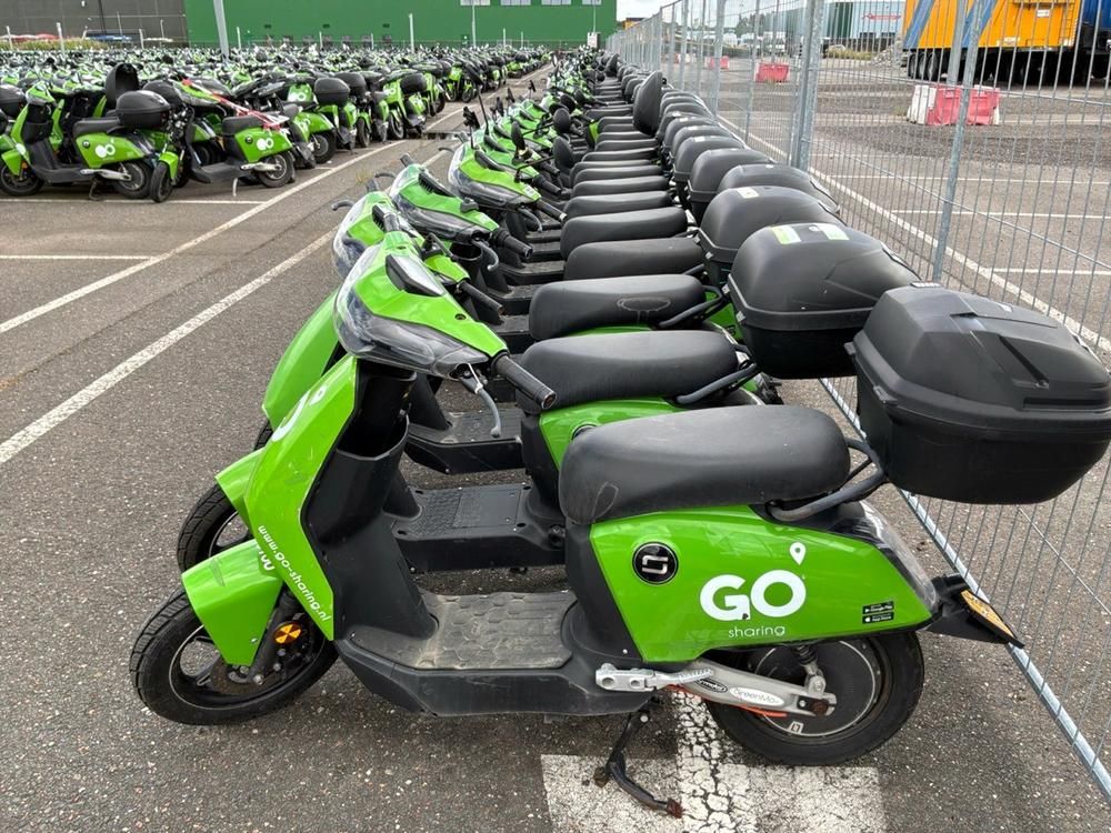 Super SOCO CUx electric fixer upper scooters (10x)