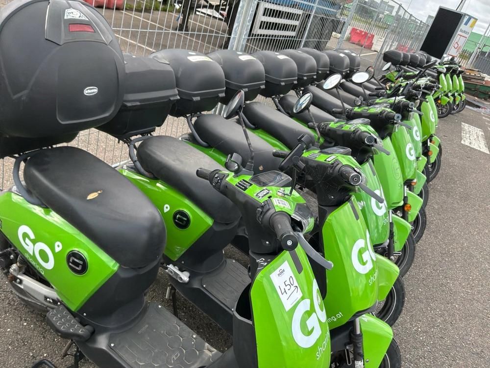 Super SOCO CUx electric fixer upper scooters (10x)