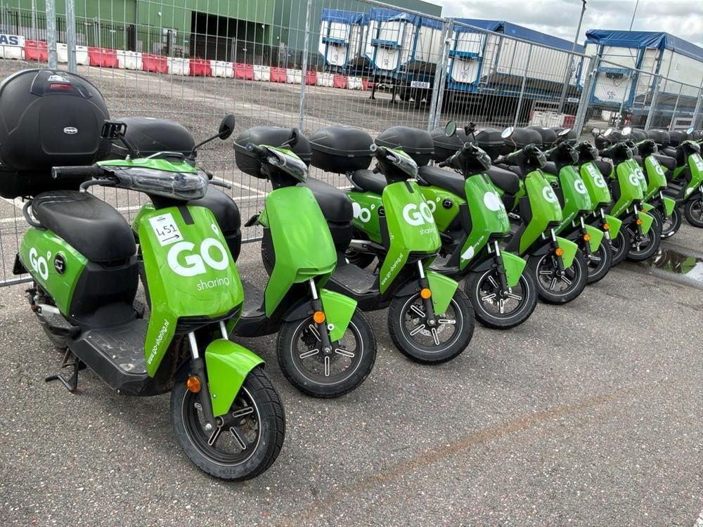 Super SOCO CUx electric fixer upper scooters (10x)