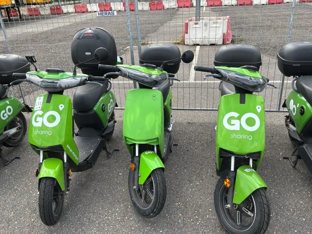 Super SOCO CUx electric fixer upper scooters (10x)