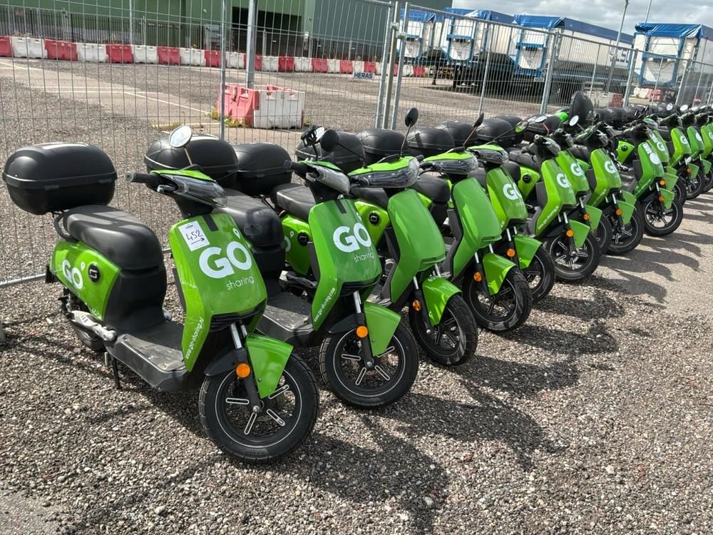Super SOCO CUx electric fixer upper scooters (10x)