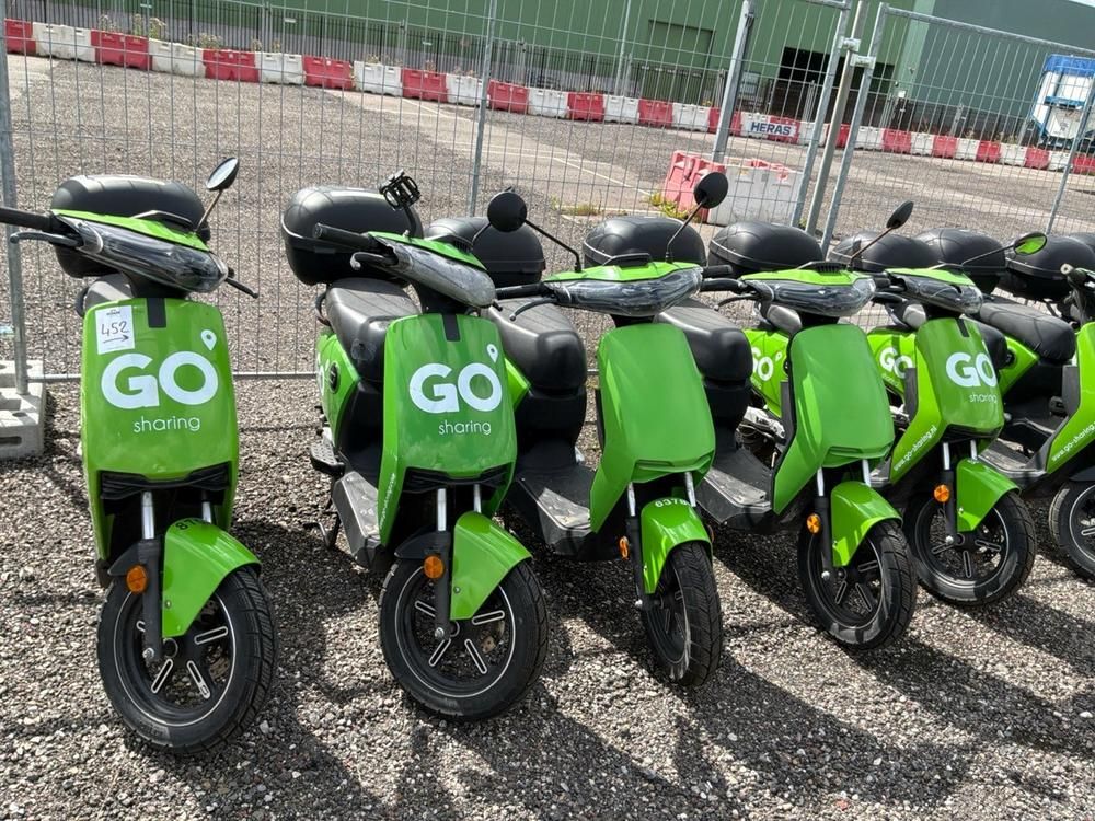 Super SOCO CUx electric fixer upper scooters (10x)