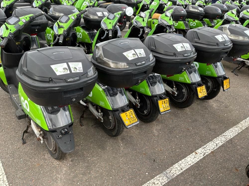 Super SOCO CUx electric fixer upper scooters (10x)