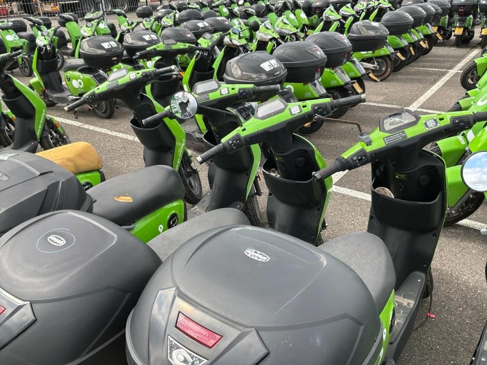 Super SOCO CUx electric fixer upper scooters (10x)