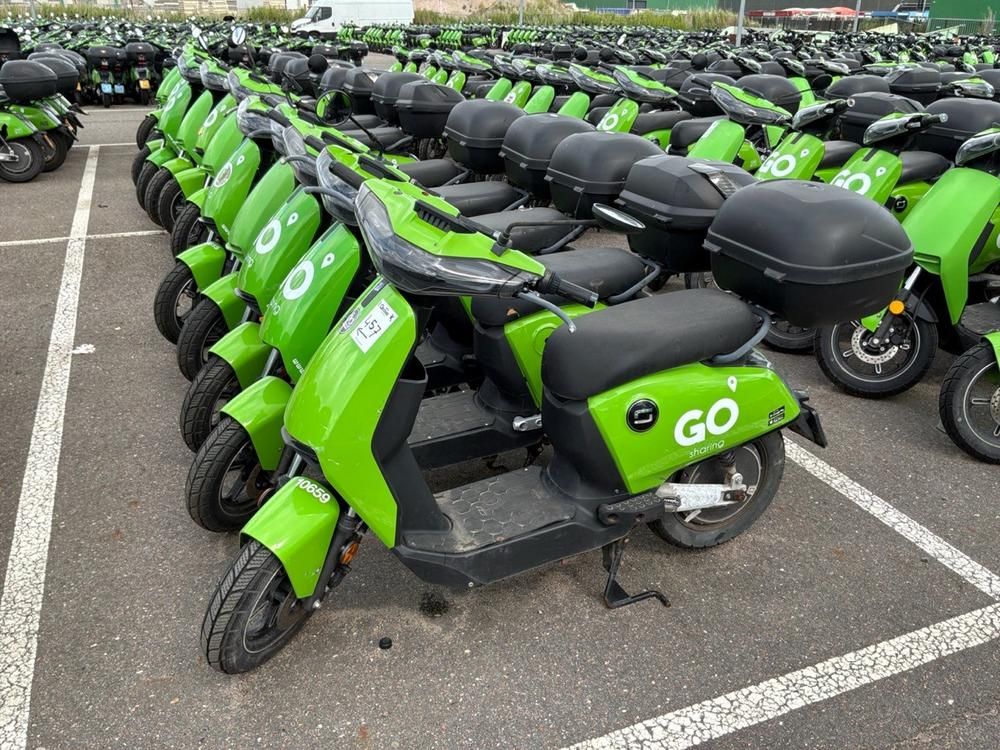 Super SOCO CUx electric fixer upper scooters (10x)