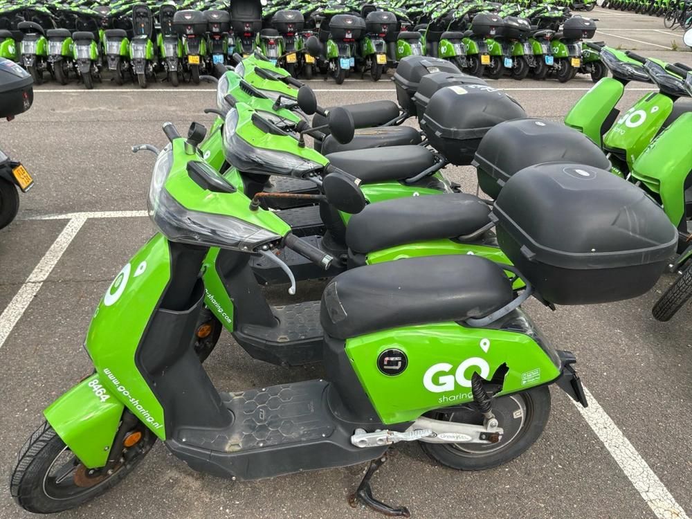 Super SOCO CUx electric fixer upper scooters (15x)