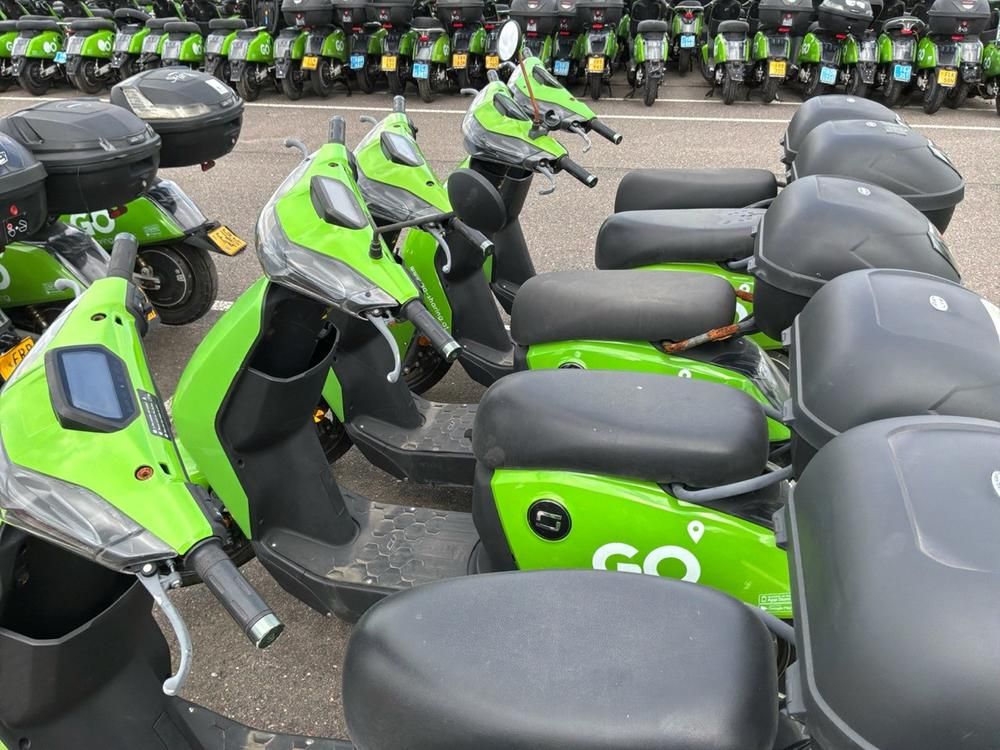 Super SOCO CUx electric fixer upper scooters (15x)