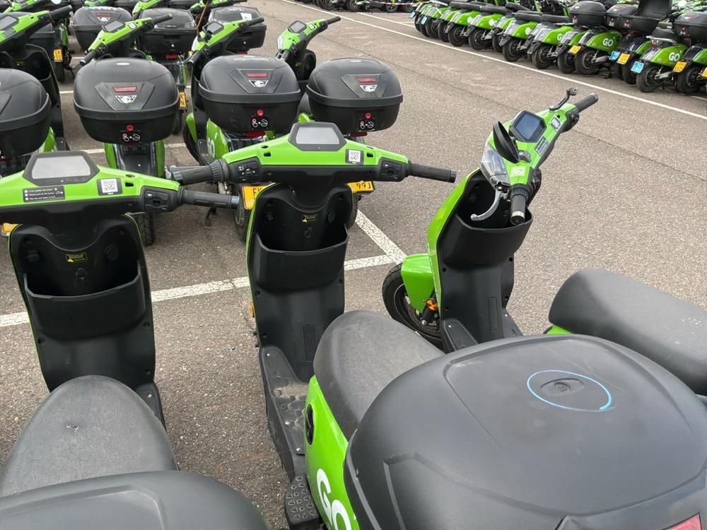 Super SOCO CUx electric fixer upper scooters (15x)