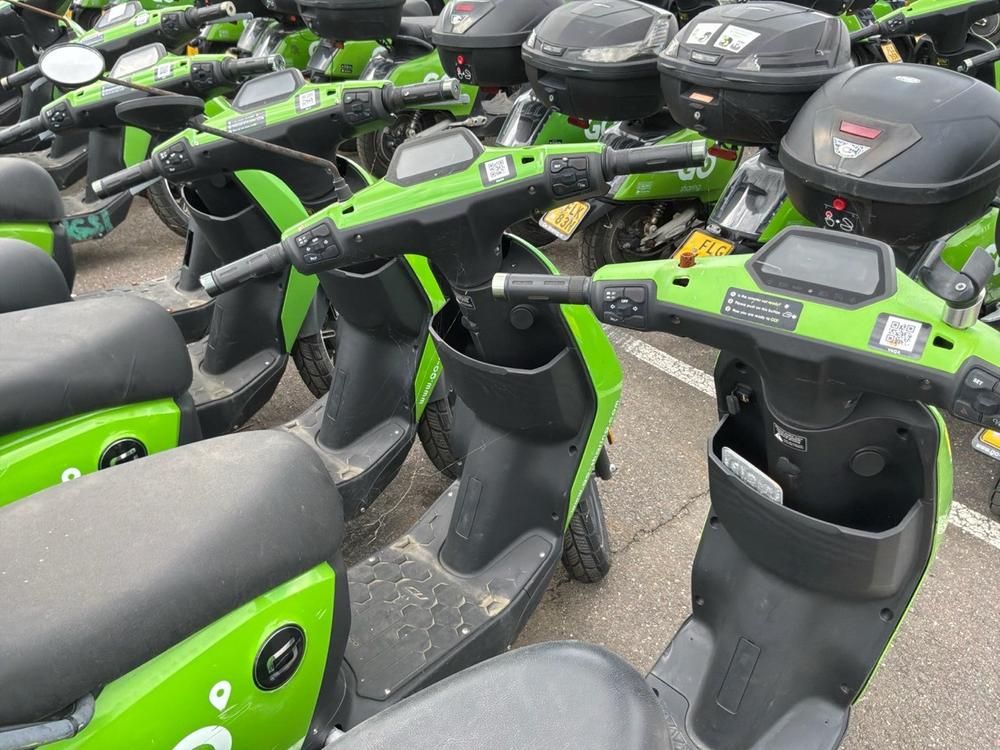 Super SOCO CUx electric fixer upper scooters (10x)