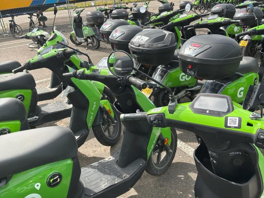 Super SOCO CUx electric salvage scooters (10x)