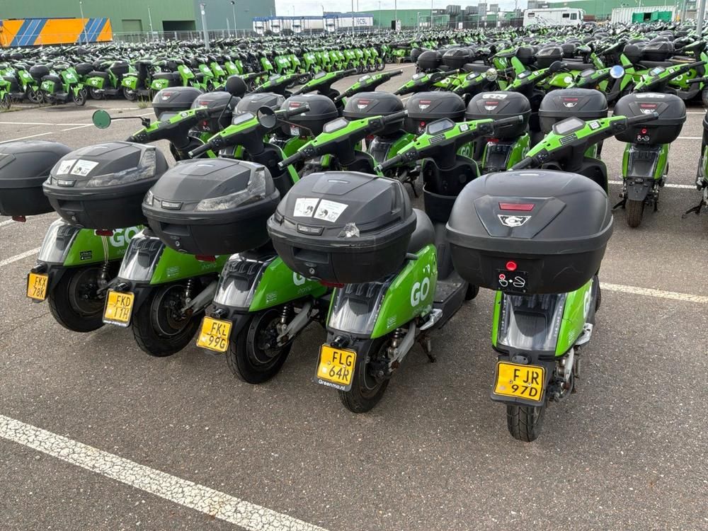 Super SOCO CUx electric fixer upper scooters (5x)