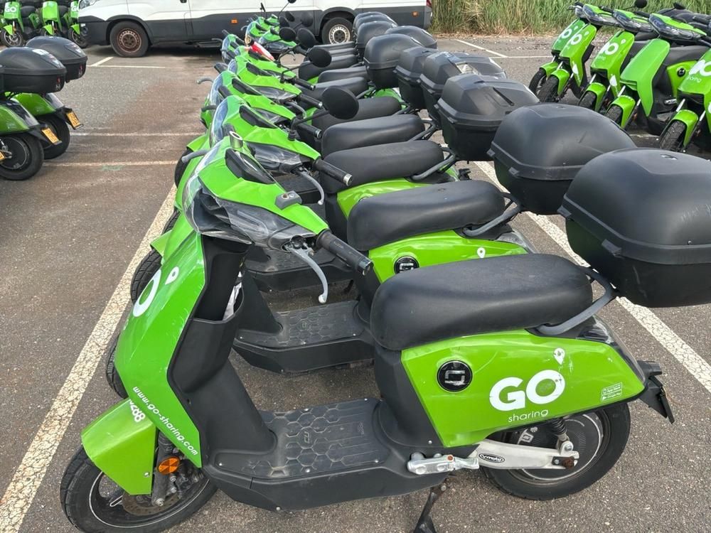 Super SOCO CUx electric fixer upper scooters (5x)