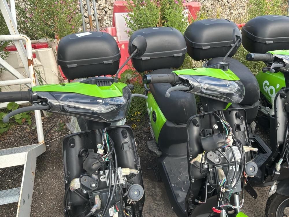 Super SOCO CUx electric salvage scooters (5x)