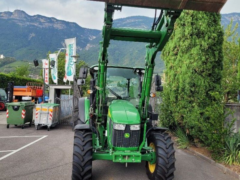 John Deere 5090R GB416