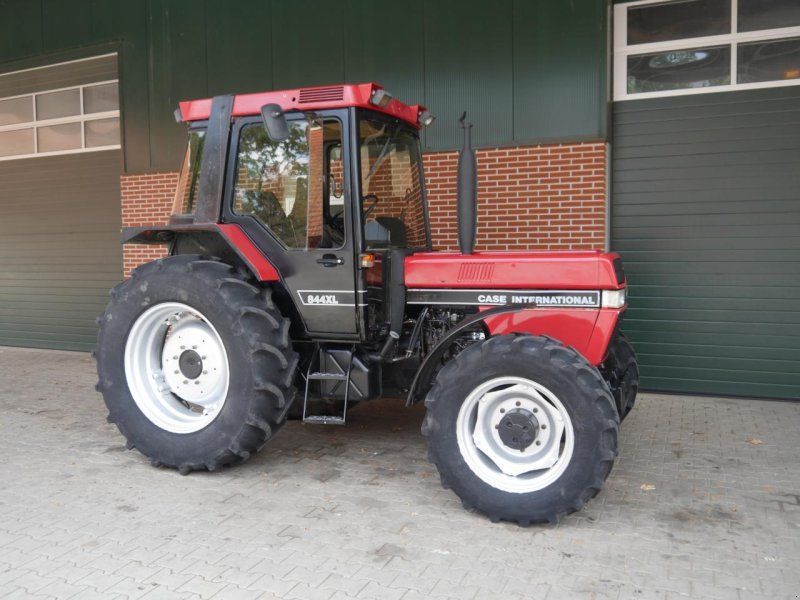 Case IH 844 XL