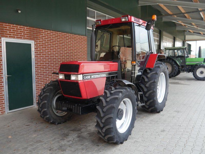 Case IH 844 XL