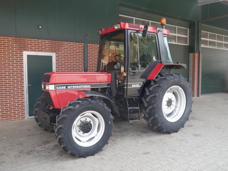 Case IH 844 XL