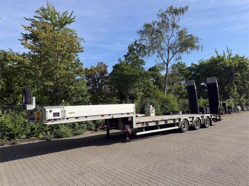 Humbaur HTS30 3 Achs Sattel, wenig benutzt