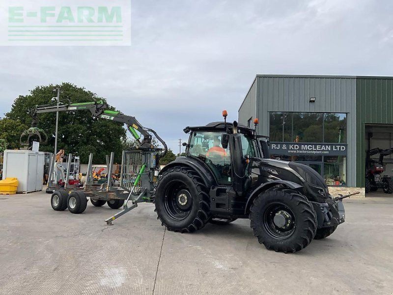 Valtra t214versu unlimited twin track reverse drive & efm 11t forestry