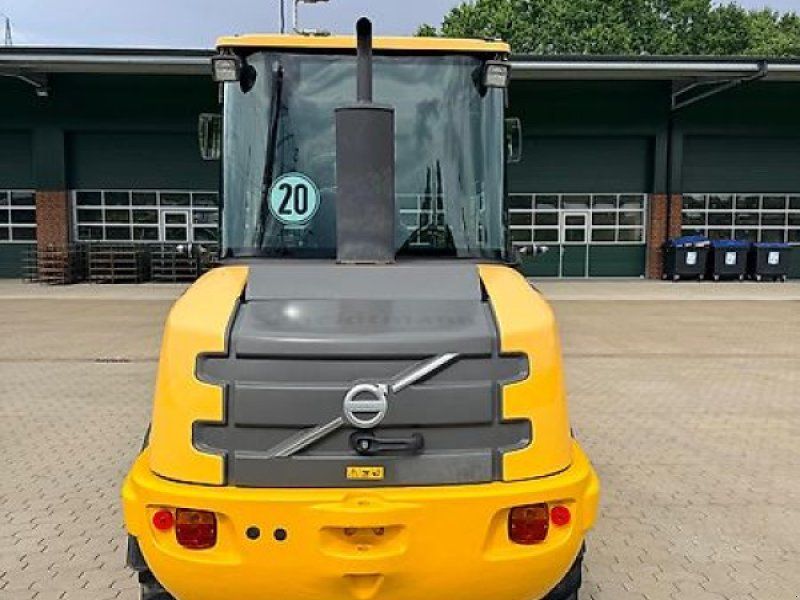 Volvo L25 F **BJ  nur 1495 Betr.-Std.**