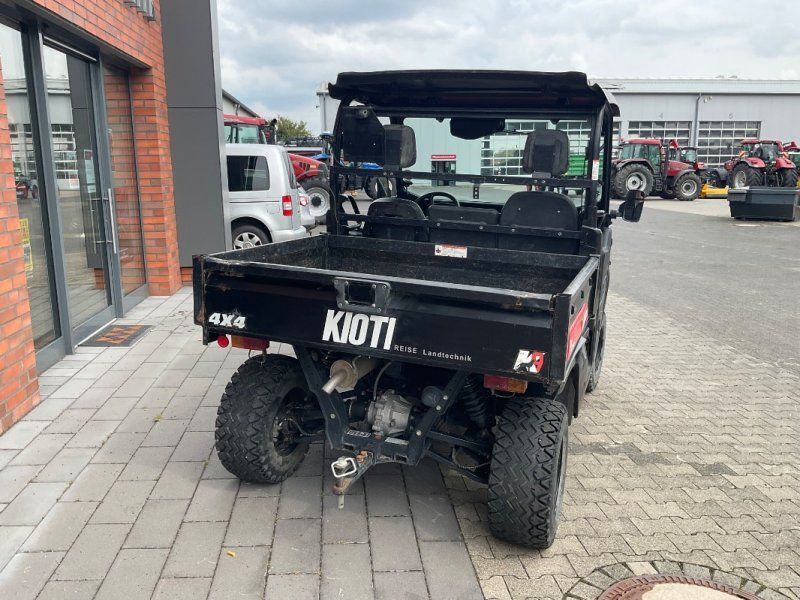 Kioti K9 2400