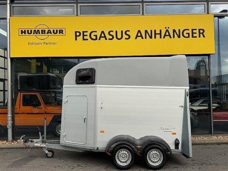 Humbaur Xanthos Spirit 2 Pferde Vollalu 2,0t Sattelkammer